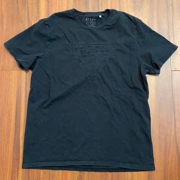 3/$20 men’s L Guess T-shirt tee shirt